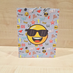 Ajándéktáska 18x23x10 - Smile