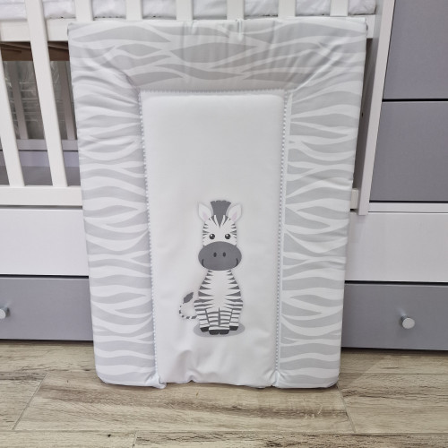 Pelenkázólap puha pufi 50x70 cm - zebra