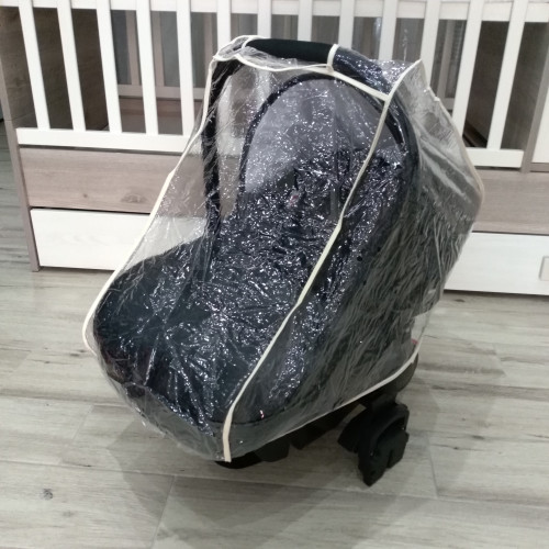 Esővédő hordozóra