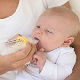 Materni önadagolós újszülött etető kanál szett