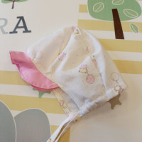 Nyári bébi sapka - rózsaszín aprómintás