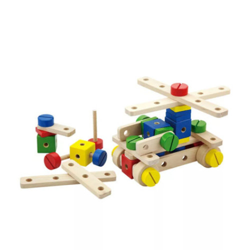 Fa építőjáték dobozban