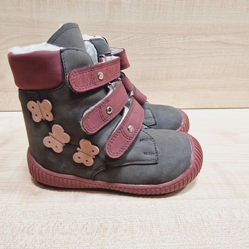 Maus bélelt bakancs szürke-pillangó