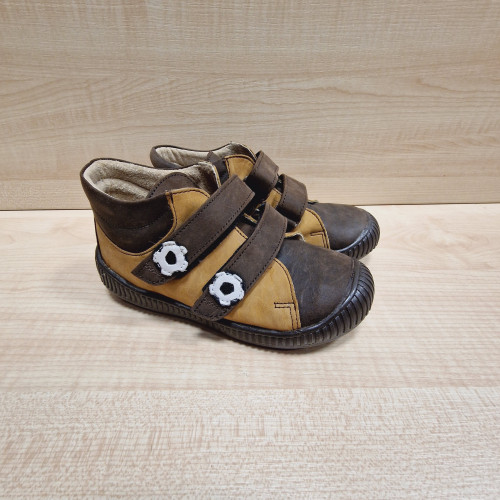 Maus cipő Z20 - Mustár-barna foci 30