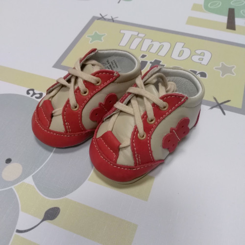 Maus kocsicipő bézs-piros pillangó