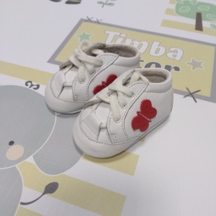 Maus kocsicipő fehér pillangó 17