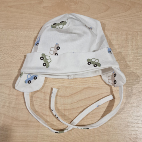 Újszülött pamut sapka - Krém autók