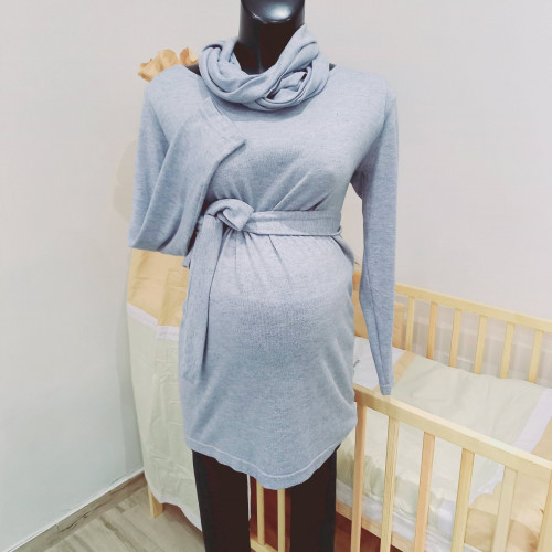 Kismama kötött ruha kiegészítőkkel szürke