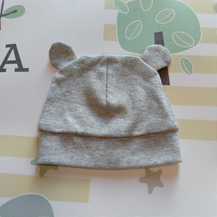 Rekro újszülött sapka maci szürke