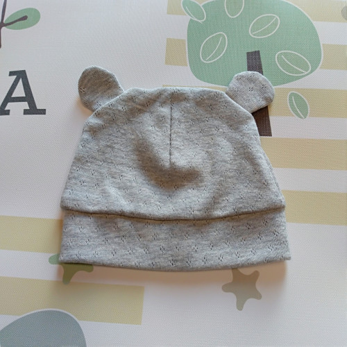 Rekro újszülött sapka maci szürke