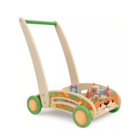 Sevi fa járássegítő