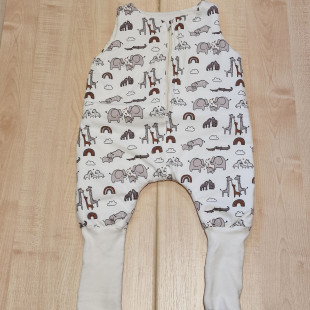 Bélelt tipegő hálózsák - Vaj szafari