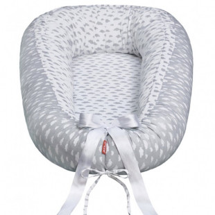 Scamp babafészek szürke-fehér felhőcske